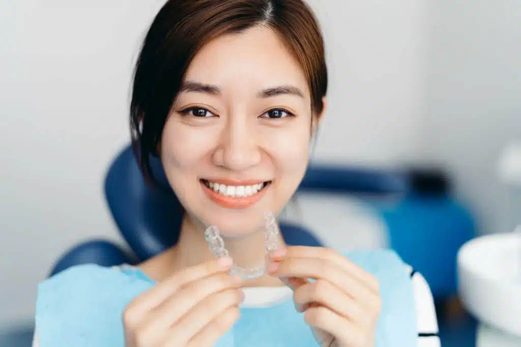 The Benefits Of Seeing An Invisalign Dentist: A Comprehensive Guide